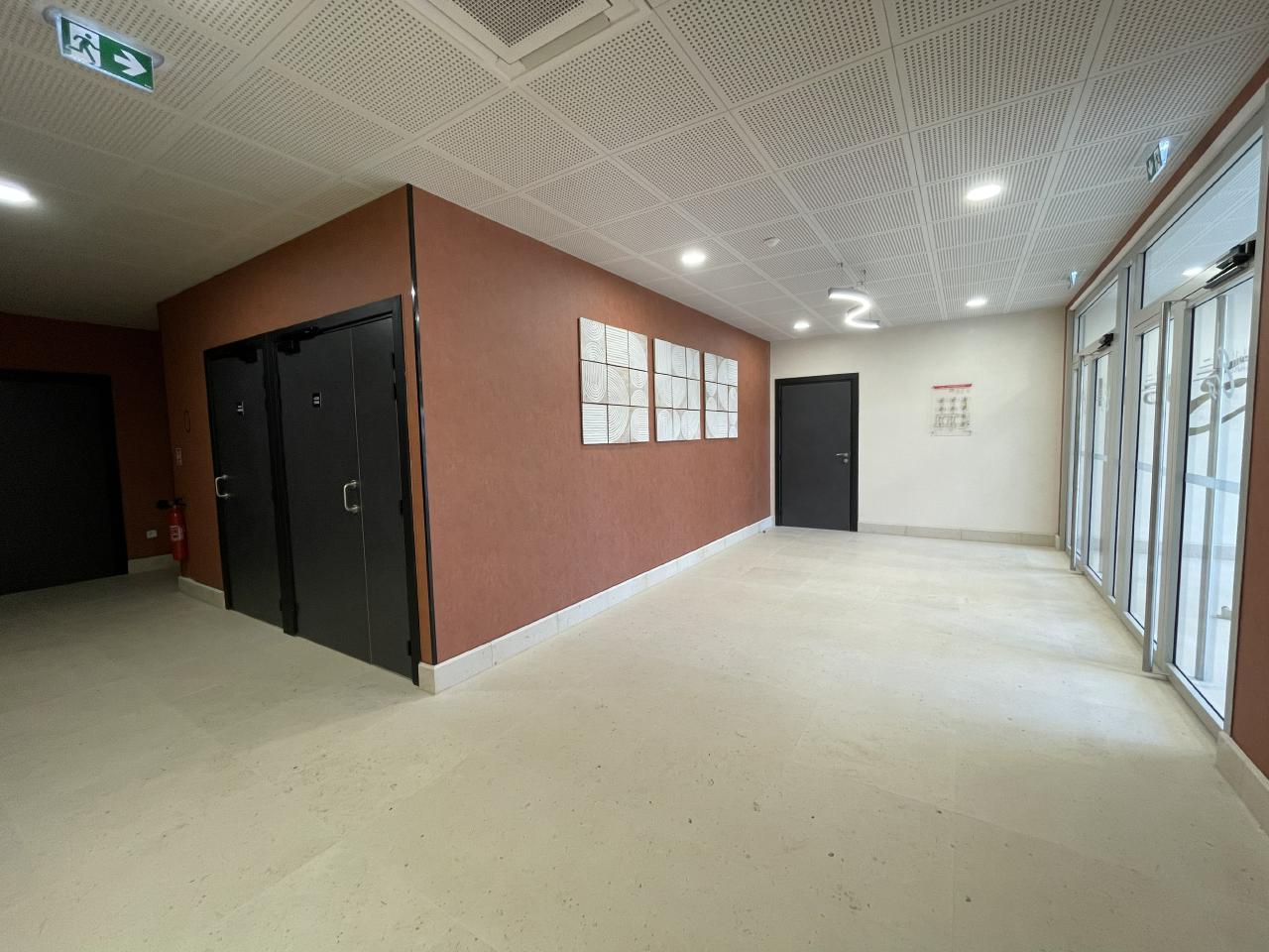 Bureau Aix-en-Provence 915m² Location bureau Aix-en-Provence Bouches-du-Rhône OLBUR2115118 11
